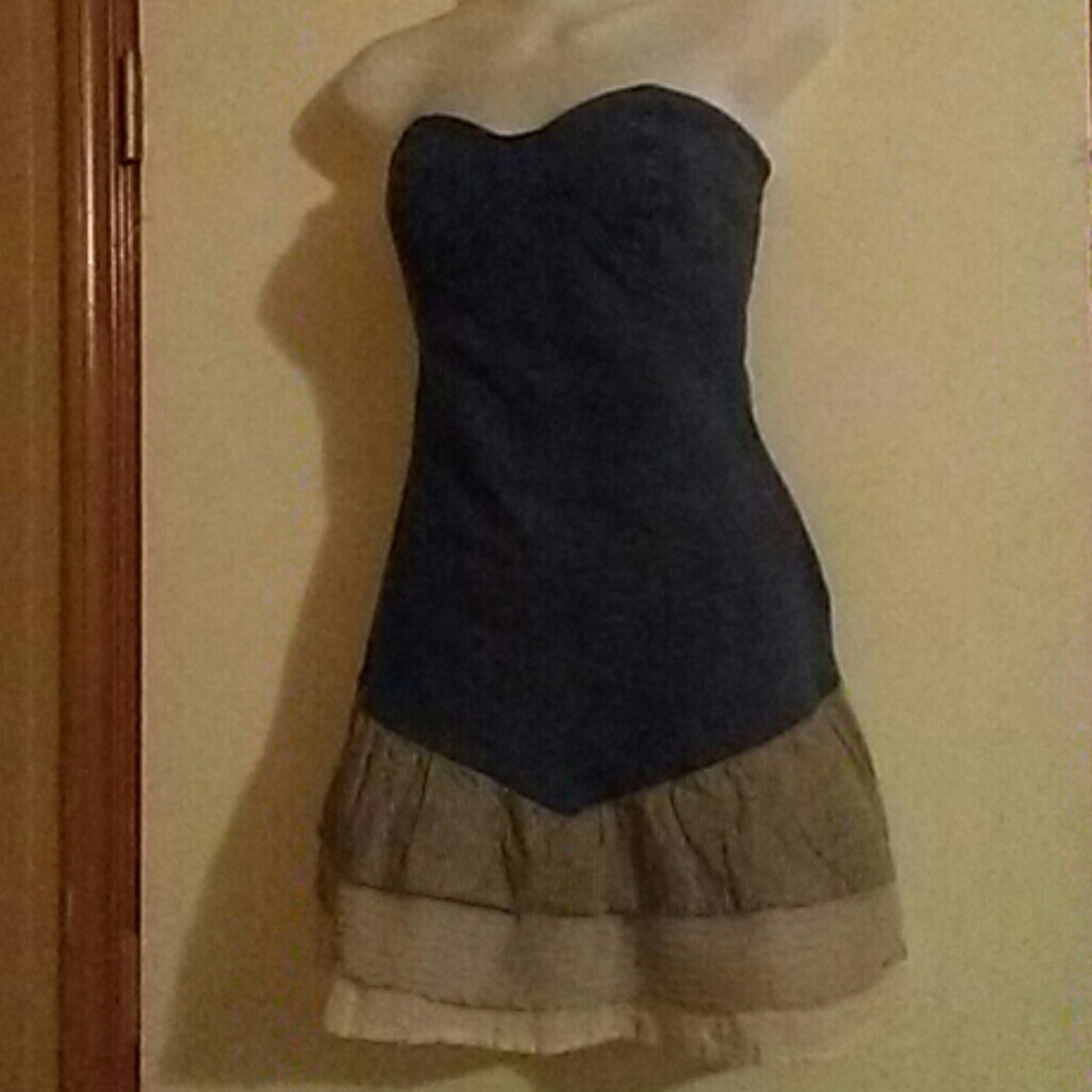 BCBG STRAPLESS DENIM DRESS - Picture 2 of 3