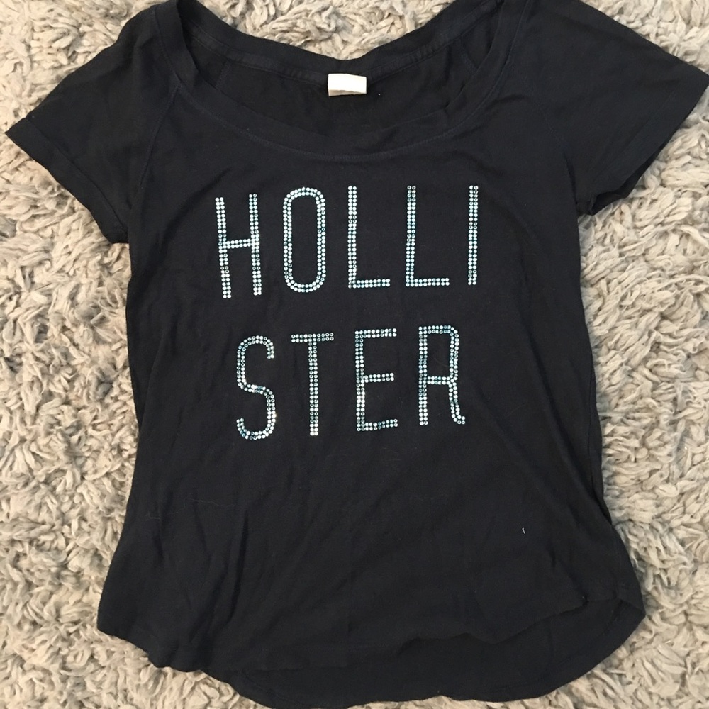 Hollister t shirt