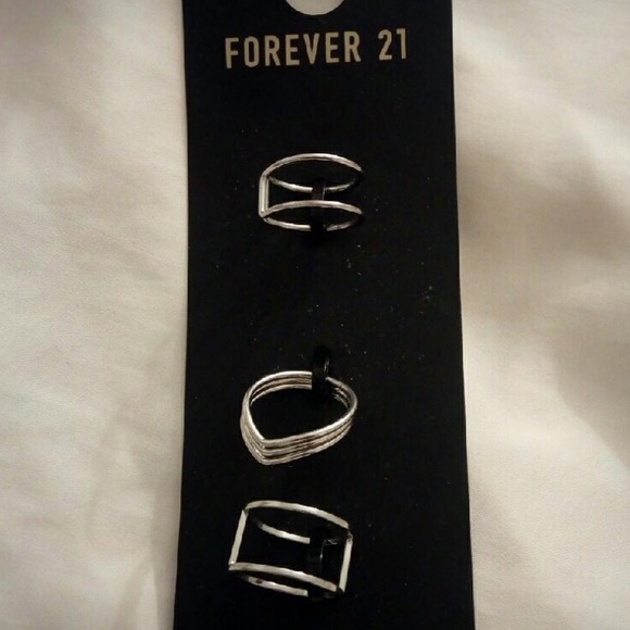 Forever 21 Rings Trio - Picture 2 of 3