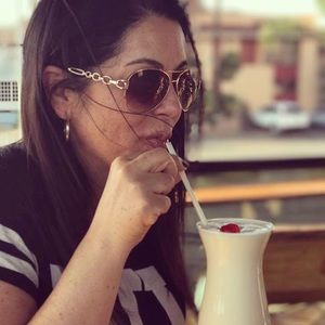 Meet your Posher, Veronica