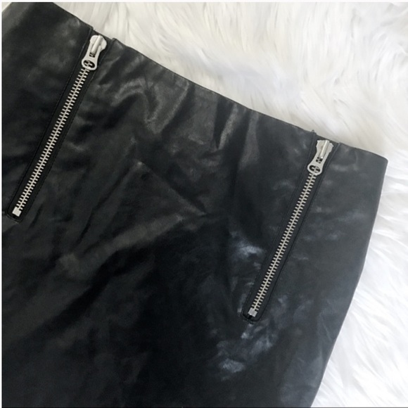 Zip Up Vegan Leather Skirt - Picture 5 of 7