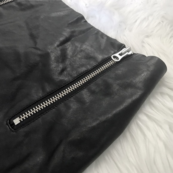 Zip Up Vegan Leather Skirt - Picture 6 of 7