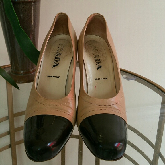 Vintage Prada Leather and Patent Heels - Picture 2 of 4