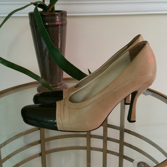 Vintage Prada Leather and Patent Heels - Picture 1 of 4