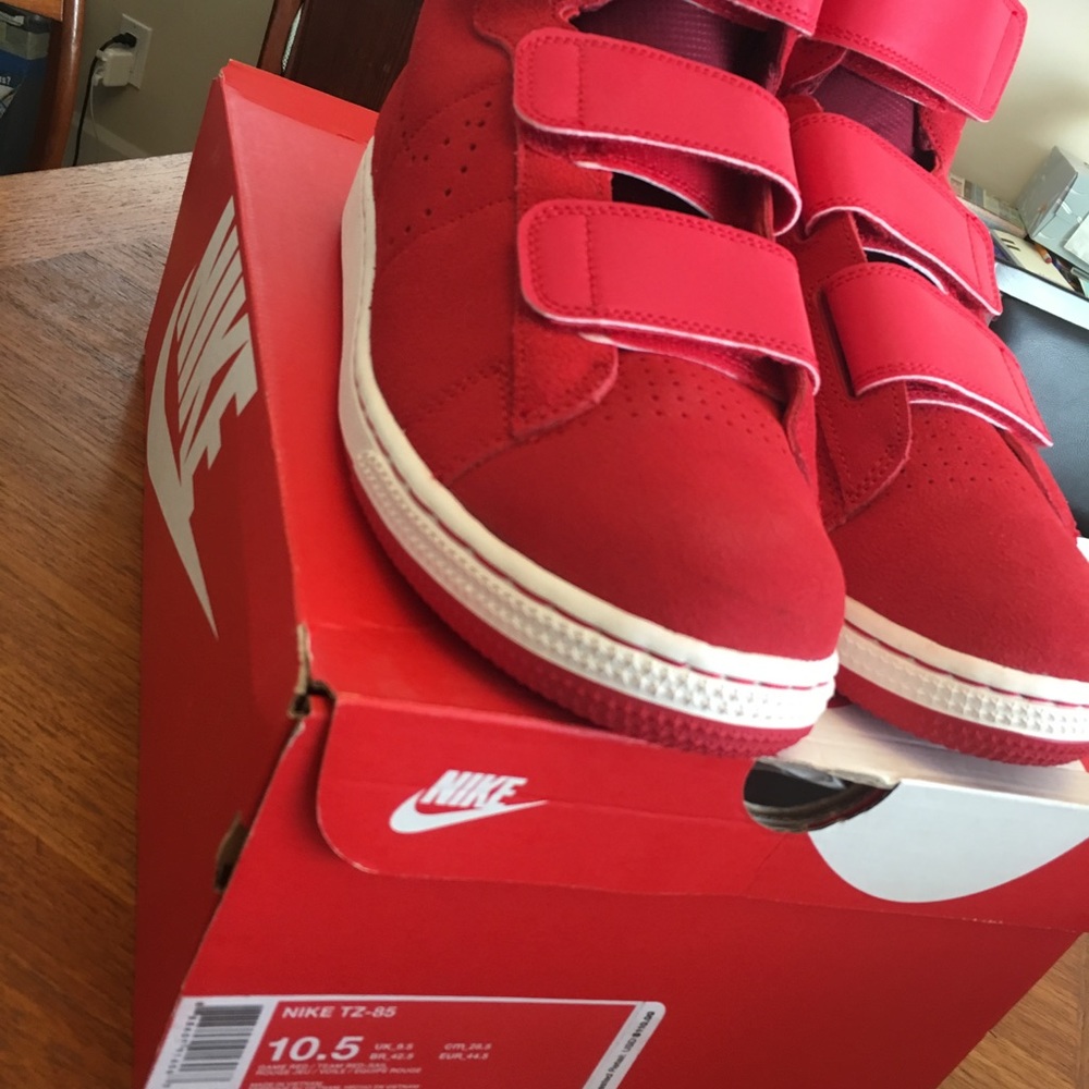 Nike Tz-85 Size 10.5 Brand New