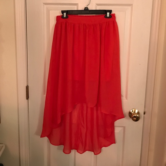 Dresses & Skirts - High-Low Skirt.