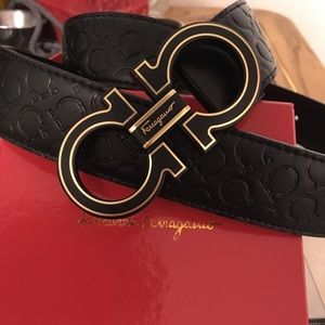 Selling my Ferragamo belt