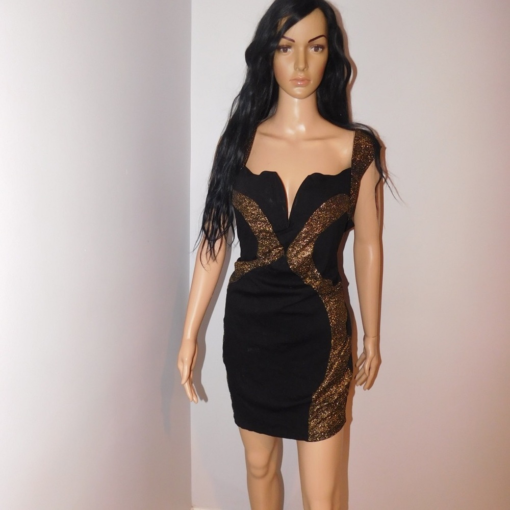 Fashion to figure dress