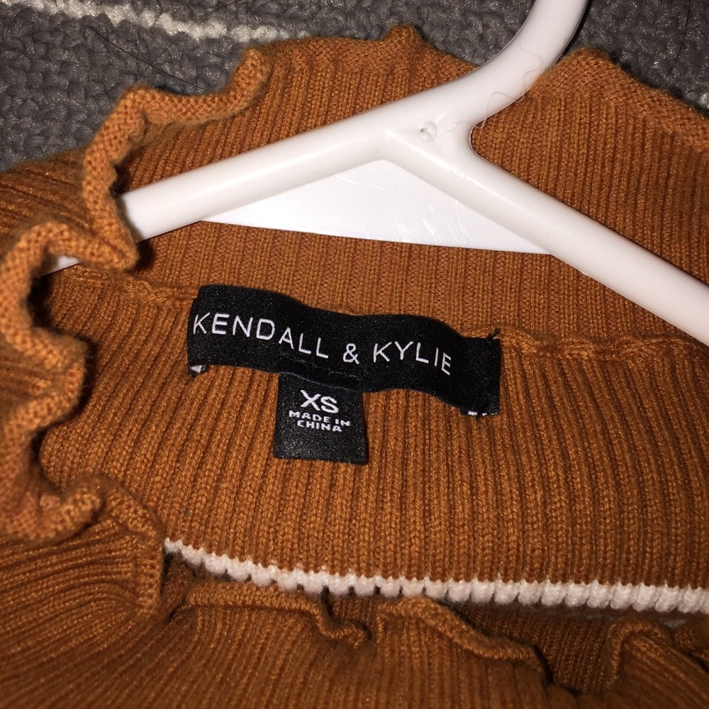 Kendall and Kylie XS shirt