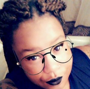 Meet your Posher, Geneva