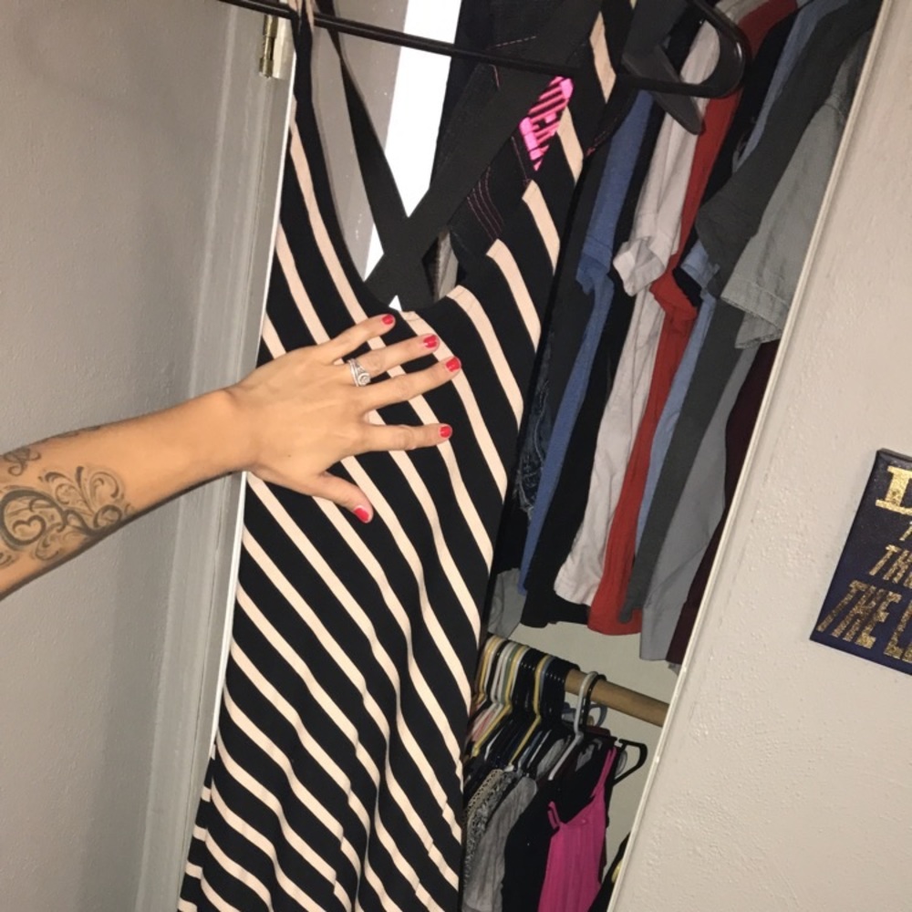 Venus dress ope back