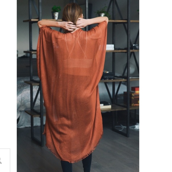 Kimono with frayed trim - Blush - Picture 2 of 2