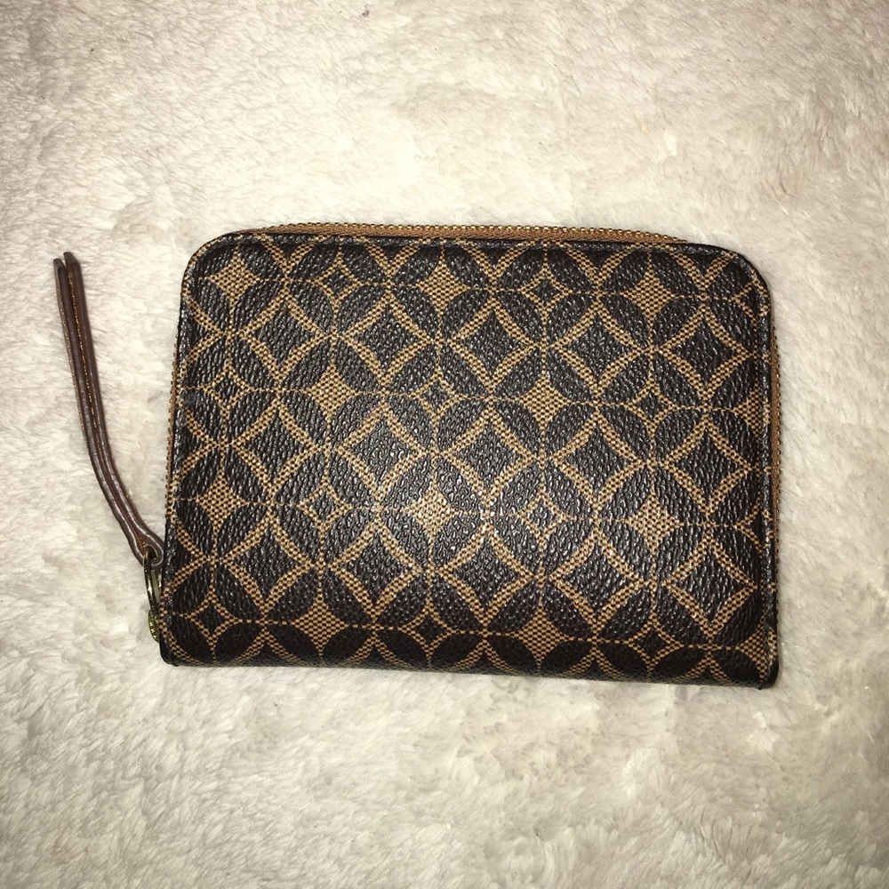 Black and Gold Fossil wallet. Retired design