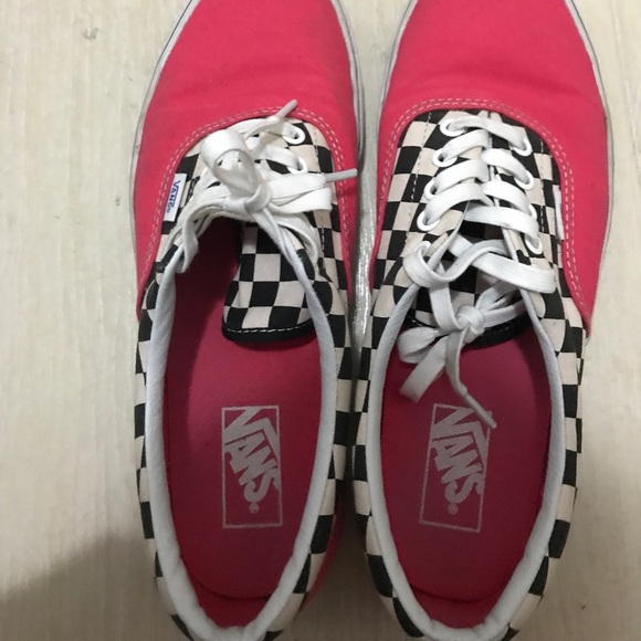 Vans - Picture 3 of 5