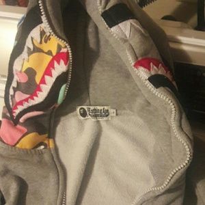 Kid large bape hoodie (No zipper)