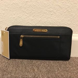 Michael Kors Colgate Black and Gold Wallet