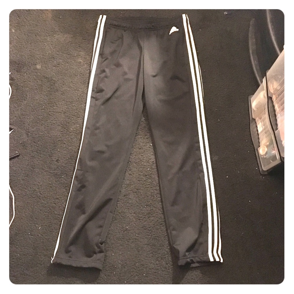 🆕NWOT Adidas classic black sweats w/white stripes