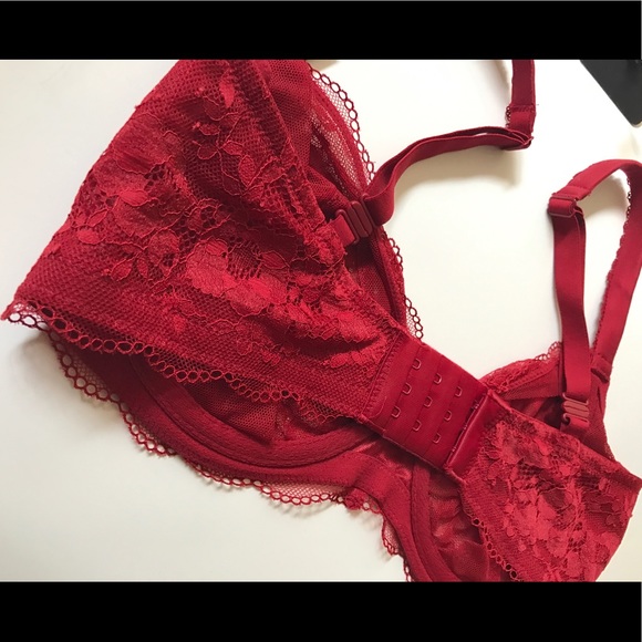 Last one VS Body By Victoria Unlined Demi - Picture 5 of 7