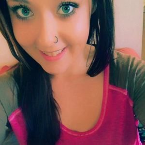 Meet your Posher, Courtney