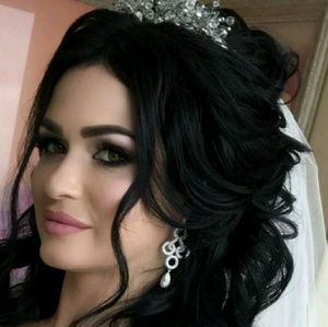 Meet your Posher, Yanely