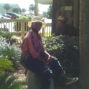 Meet your Posher, May