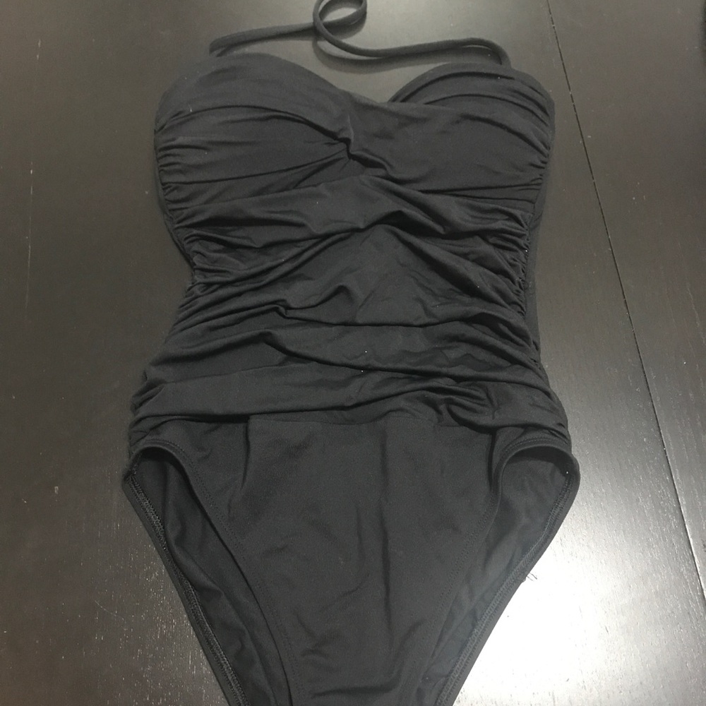 La Blanca Swimsuit (sz 6)