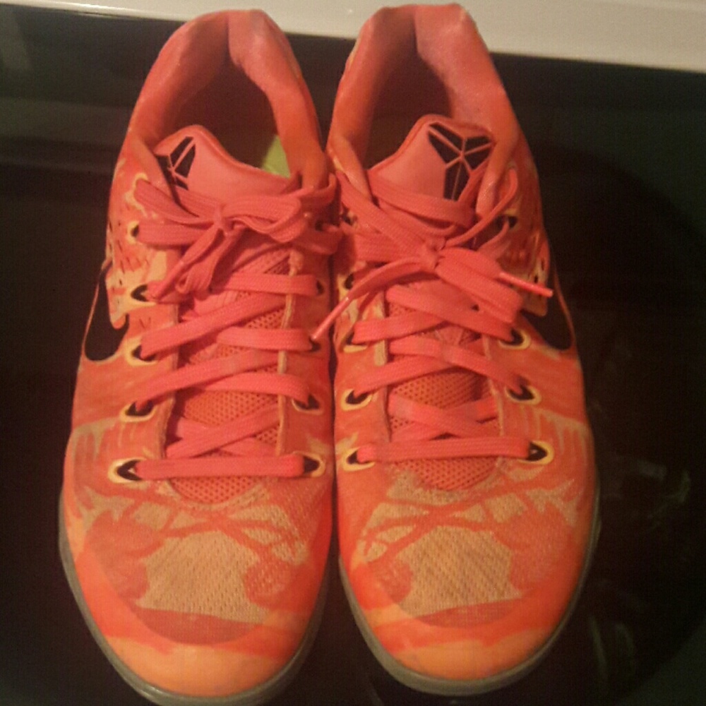 Kobe 9s ( little dirty)