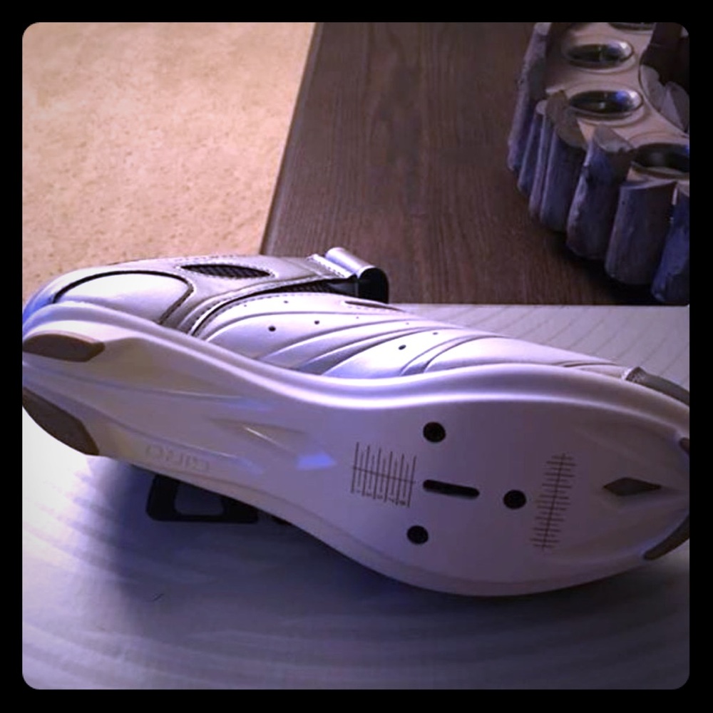 New never worn women Giro cyclist