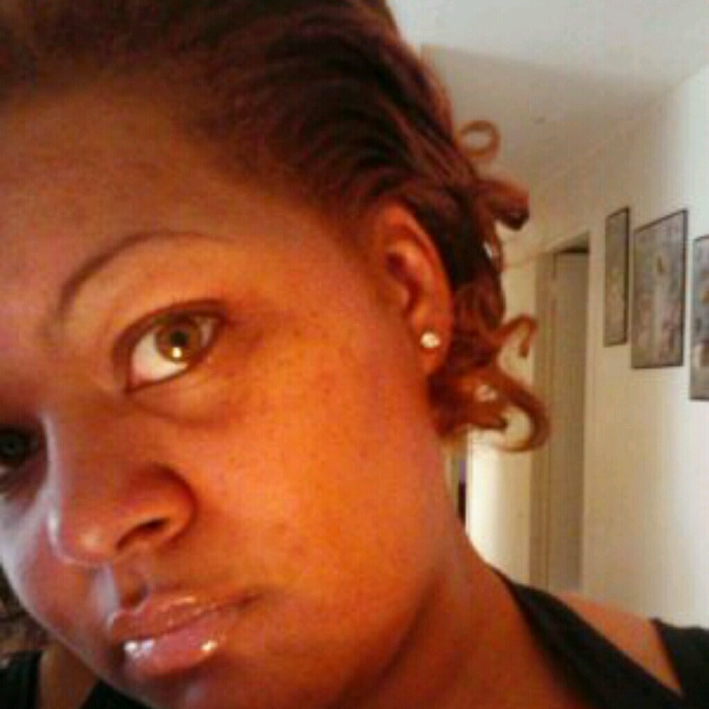 Meet your Posher, Charo