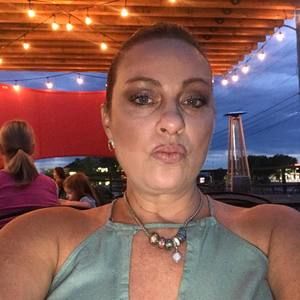 Meet your Posher, Gretchen