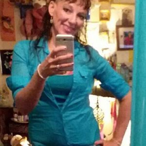 Meet your Posher, Whendi s.