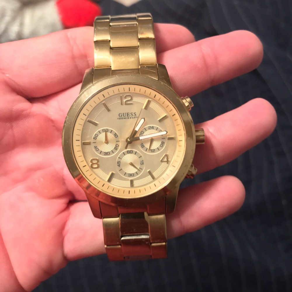 Guess Unisex Gold Watch