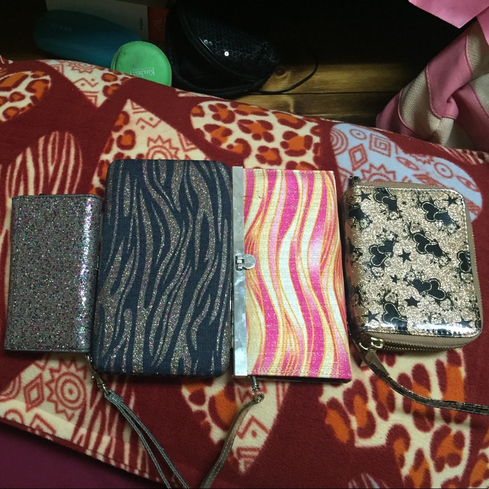 New wallets never used!