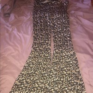 Volcom floral stretchy bell bottoms