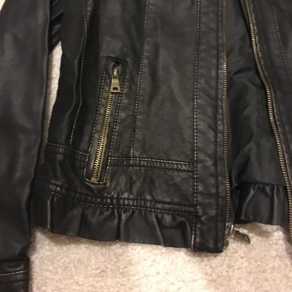 Jacket - Picture 3 of 4