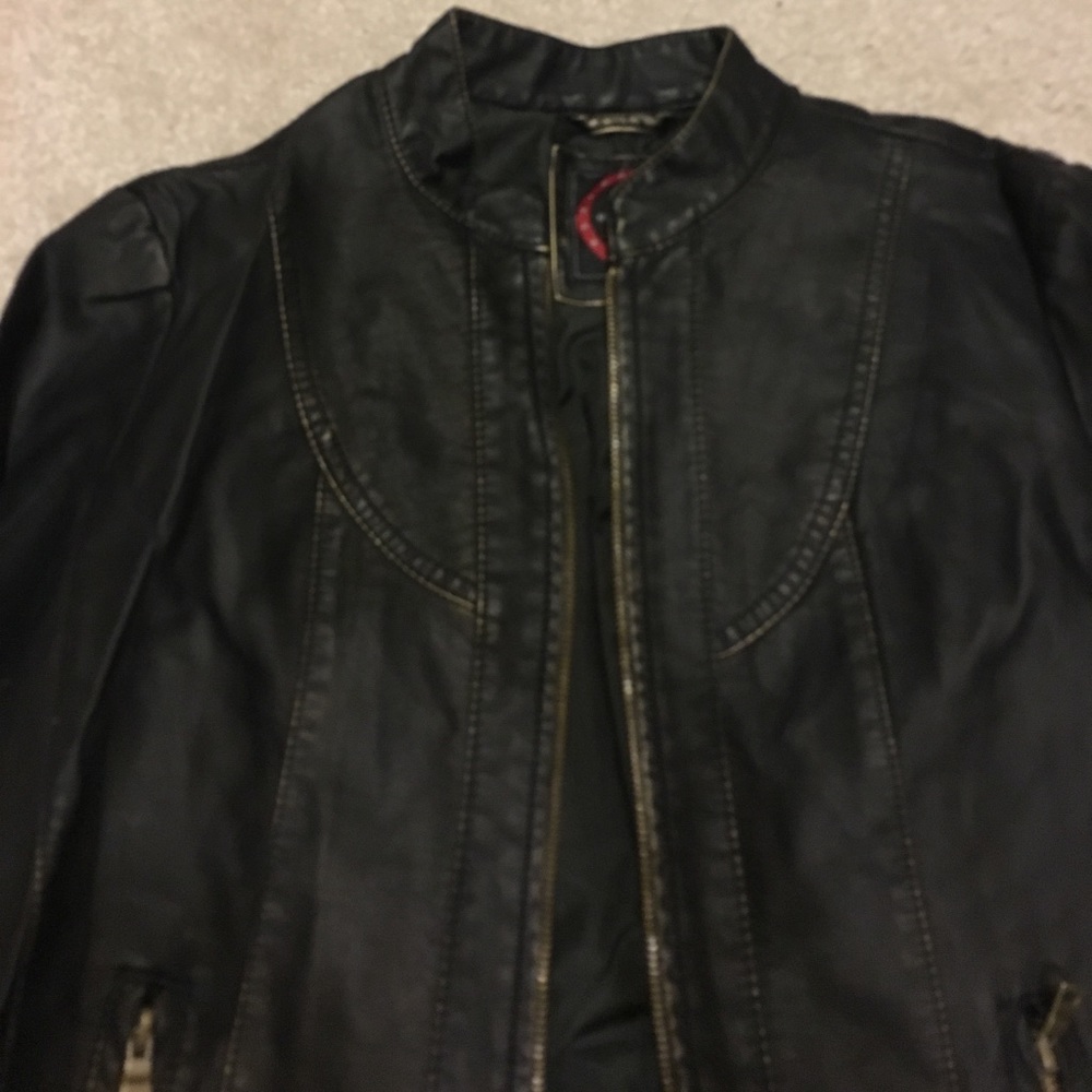 Jacket - Picture 4 of 4