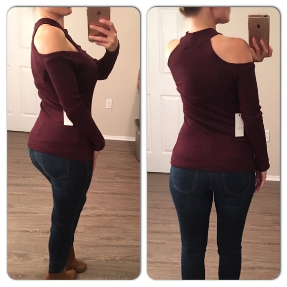 Maroon off the shoulder choker top - Picture 4 of 5