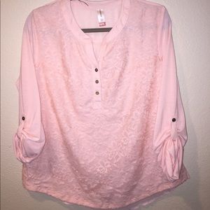 🌸Pretty pink lace/sheer blouse 🌸