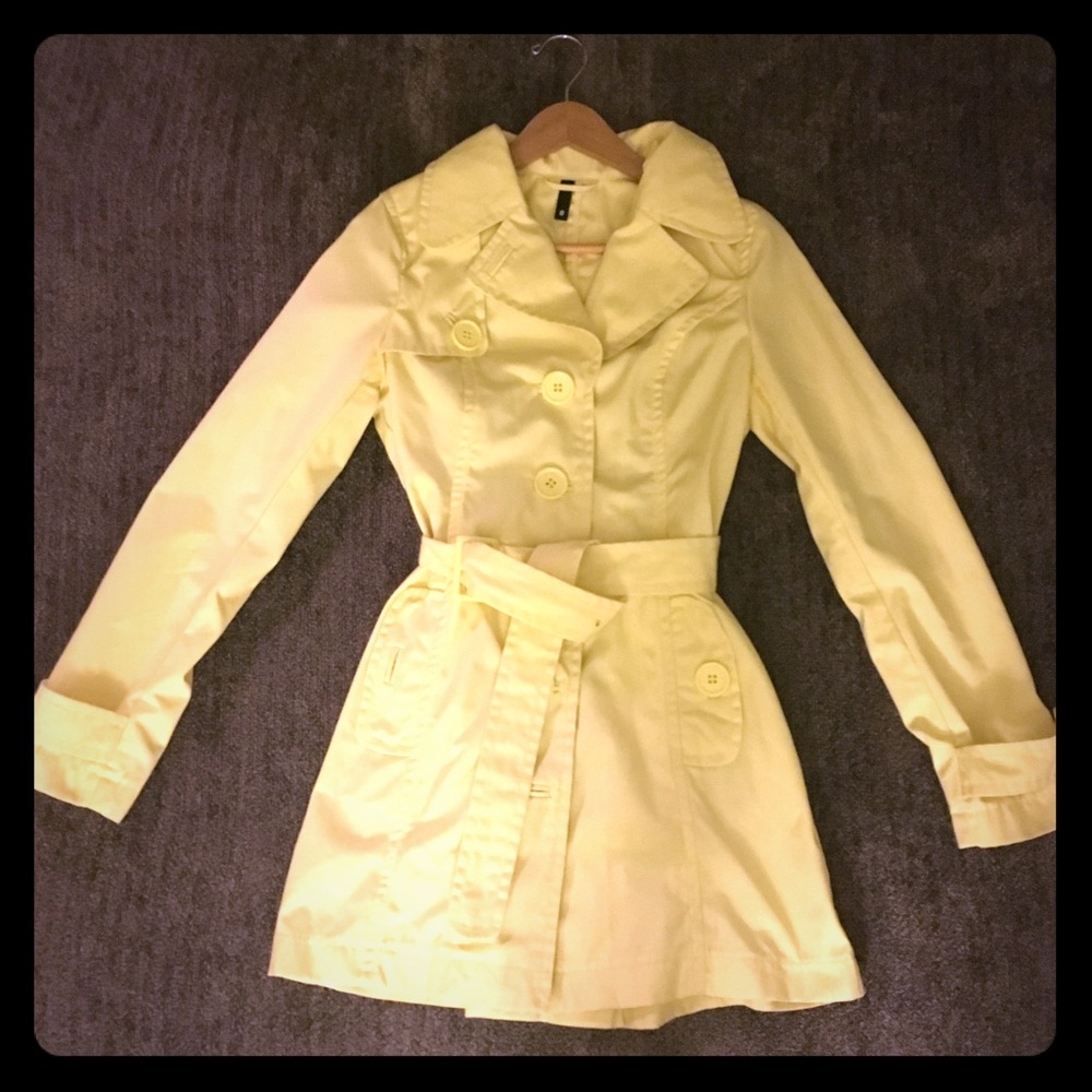 Bright yellow trench