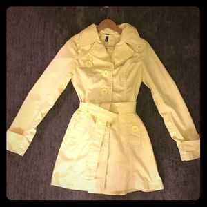 Bright yellow trench