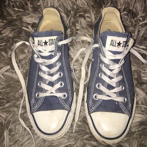 NAVY CONVERSE size 7 women's