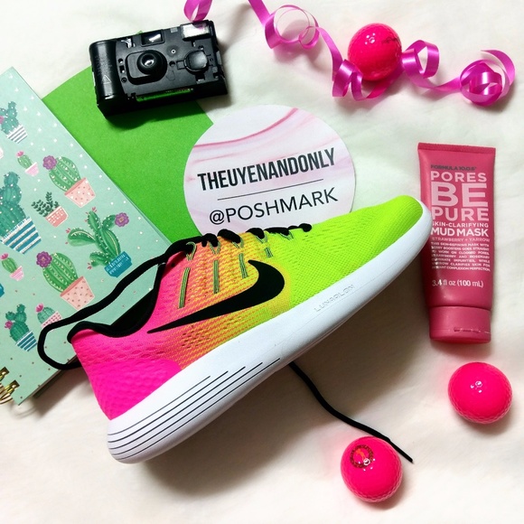 💠NEW💠 Nike Run Easy Neon Pink - Picture 3 of 8