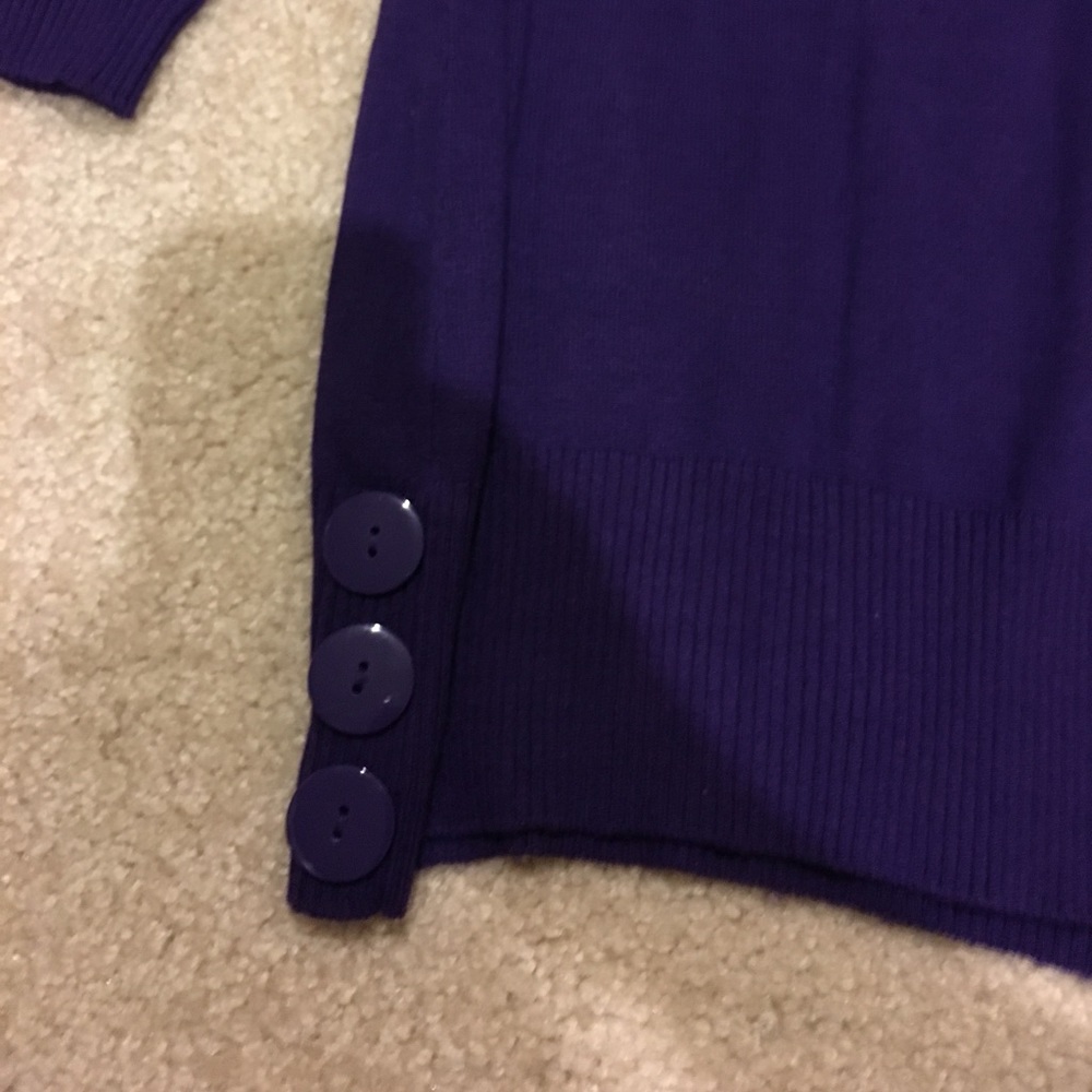 Sweater - Picture 3 of 3