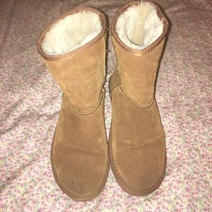 Ugg boots.