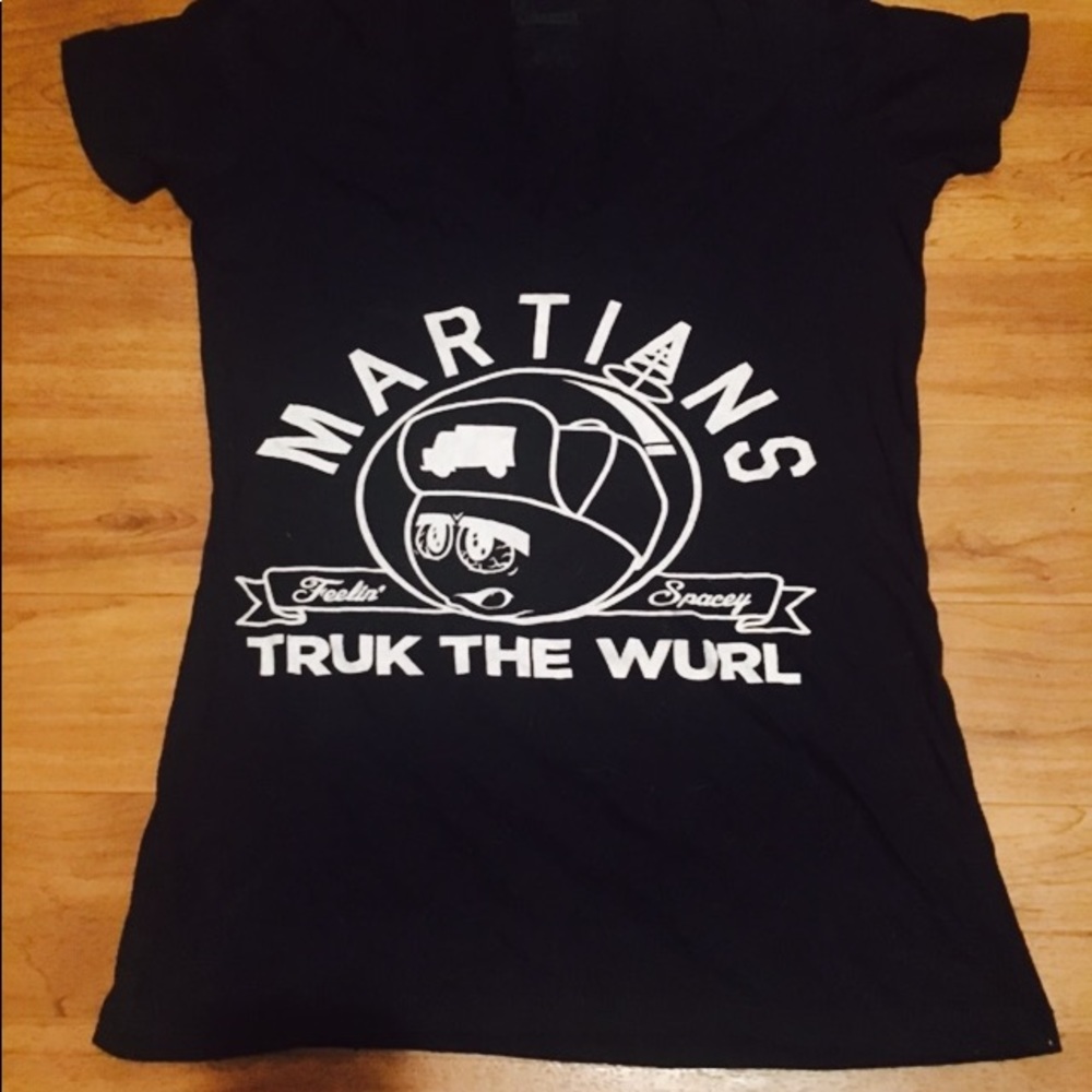 Truk Fit  v-neck tshirt🔐