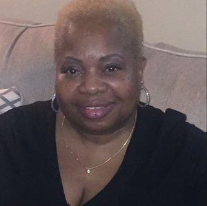 Meet your Posher, Beverly