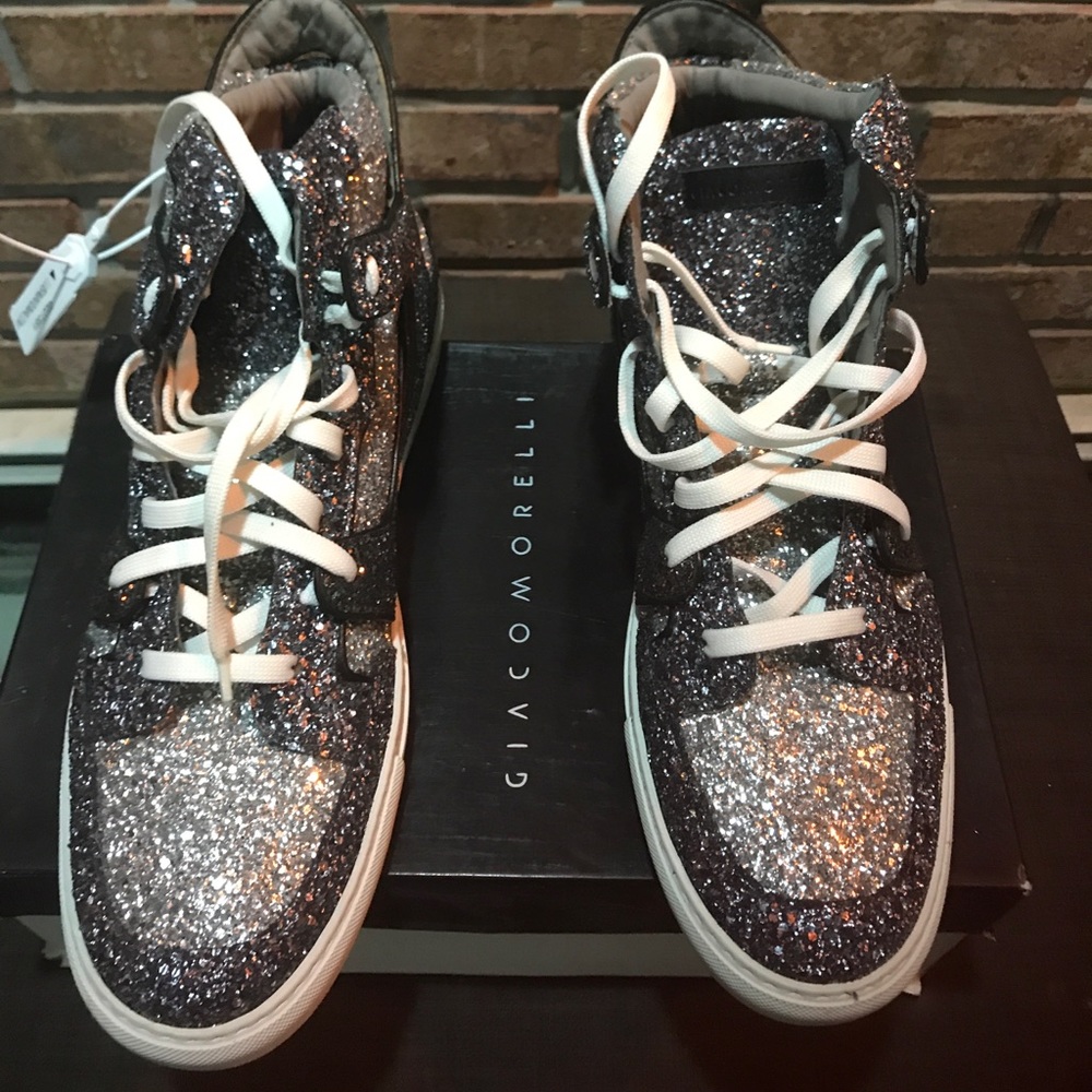 Giaco morelli brand new never worn authentic