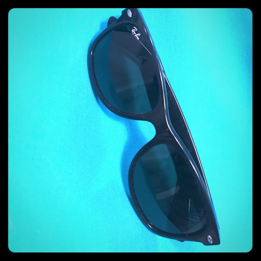 Ray-Ban sunglasses 😎