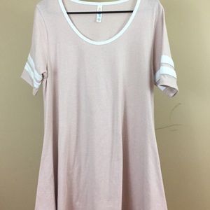 Light pink perfect T