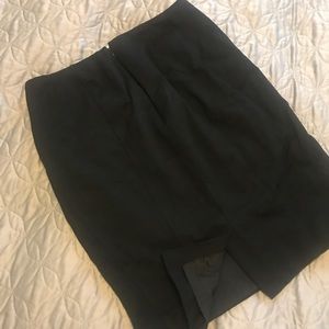 Slimming black skirt
